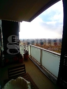 Foto Appartamento in Via Mirafiori Sud, Torino di 88 m² con 4 locali