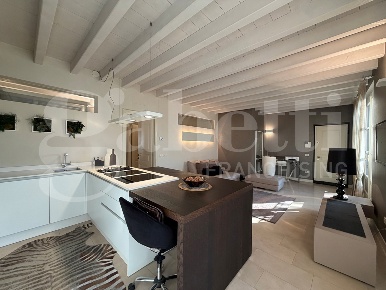 Foto Appartamento in Via Cavour 129, Castegnato di 110 m² con 3 locali