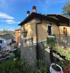 Foto Appartamento in Via Piave 26, San Vito Romano di 86 m² con 3 locali