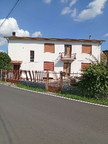 Foto Appartamento in Via Giuseppe Corazzin 14, Paese Postioma di 310 m²