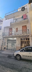 Foto Appartamento in Via Caprera 14, Gravina in Puglia di 103 m² in vendita