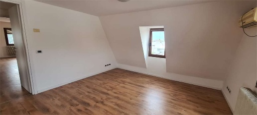 Foto Appartamento a Sacile di 112 m² con 5 locali in vendita