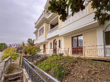 Foto Appartamento in via Santa Maria 7/b, Monsano di 77 m² con 4 locali