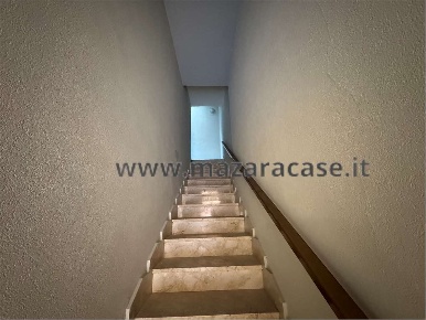 Foto Casa indipendente a Mazara del Vallo di 100 m² con 6 locali in vendita