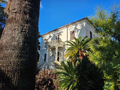 Foto Villa unifamiliare in VIA DIANO CASTELLO  64, Diano Marina Centro