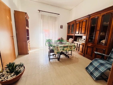 Foto Appartamento in Via Dei Vespri, Vittoria Centro di 140 m² con 4 locali