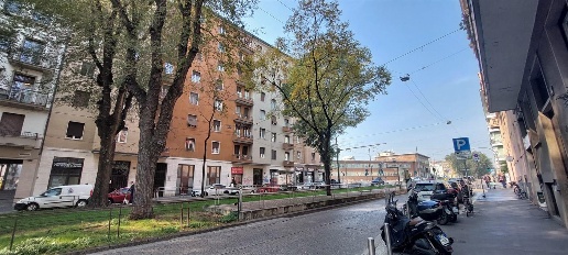 Foto Appartamento in Via Francesco Caracciolo, Milano Cenisio di 100 m²