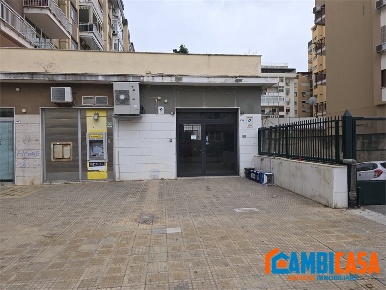 Foto Locale commerciale a Palermo Strasburgo - Belgio di 38 m² con 1 locali