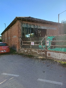 Foto Capannone industriale in via roma 52, Cavenago d'Adda Centro di 120 m²