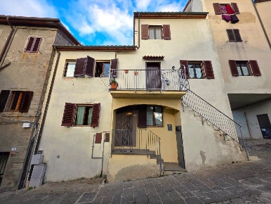 Foto Appartamento a Arcidosso Centro di 85 m² con 5 locali in vendita