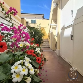 Foto Appartamento a Follonica Area Rurale, Poggio Tre Cancelli di 75 m²