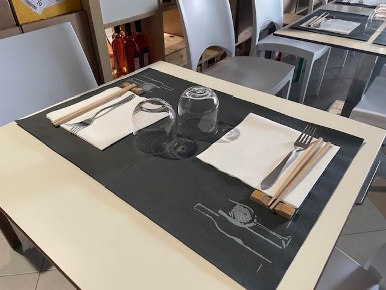 Foto Attività commerciale a Firenze Isolotto Talenti di 120 m² con 2 locali