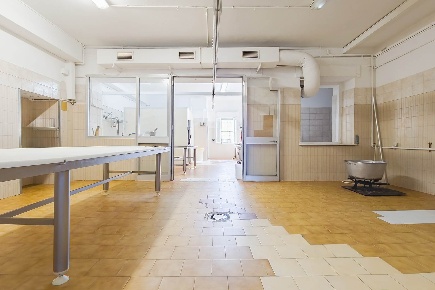 Foto Magazzino a Siena Costalpino - Costafabbri di 86 m² con 3 locali