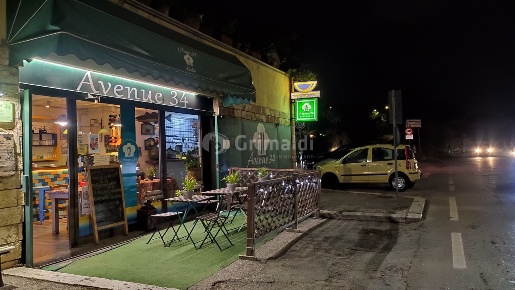 Foto Locale commerciale in Viale Mencacci 34, Anzio Centro Storico di 65 m²