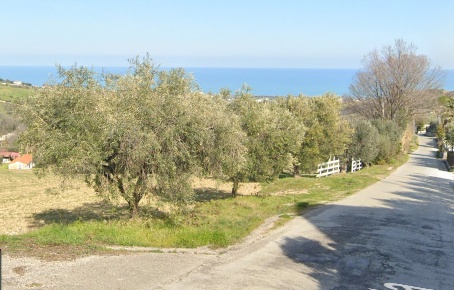 Foto Terreno edificabile a Colonnella di 8494 m² in vendita