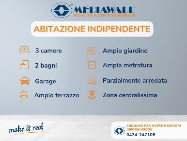 Foto Villa singola a Maniago Centro di 300 m² con 9 locali in vendita