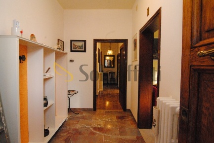 Foto Appartamento a Livorno Scopaia di 80 m² con 6 locali in affitto