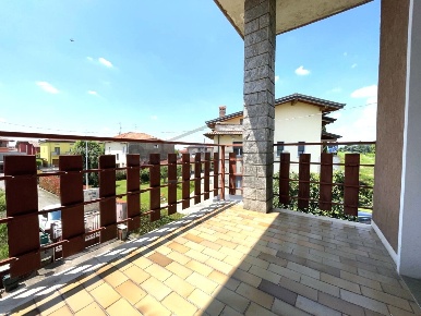 Foto Appartamento in Via Repubblica 36, Curno di 152 m² con 3 locali