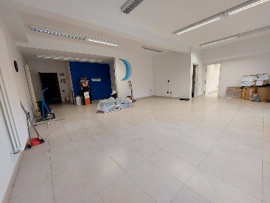 Foto Ufficio in via san pier tommaso, Bologna Mazzini - Fossolo di 109 m²