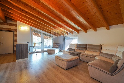 Foto Appartamento a Stezzano di 163 m² con 5 locali in vendita