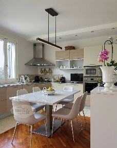 Foto Attico a Formigine Centro di 289 m² con 7 locali in vendita