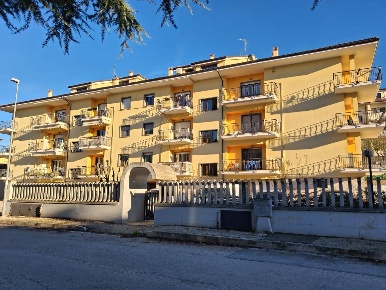 Foto Appartamento in Via dei Ciocca, L'Aquila Torretta - Torrione di 60 m²