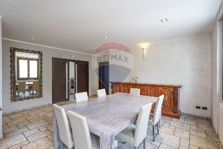 Foto Appartamento a Stezzano di 173 m² con 4 locali in vendita