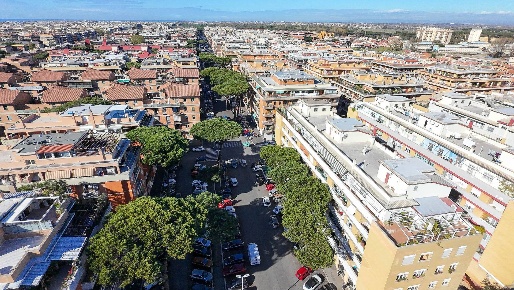 Foto Appartamento in Via Federico Paolini, Roma Ostia Levante di 92 m²