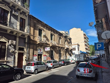 Foto Appartamento in Via Vittorio Emanuele Orlando, Catania di 165 m²