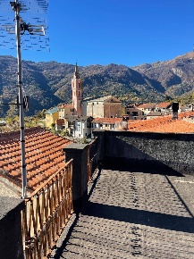 Foto Rustico in Via 4 Novembre, Cosio d'Arroscia di 148 m² con 7 locali