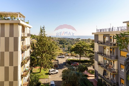 Foto Appartamento in Via Nizzeti, Tremestieri Etneo Cannizzaro di 141 m²