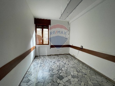 Foto Ufficio in Contrada Valmerlara, Vicenza Centro Storico di 139 m²