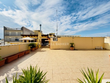 Foto Appartamento in Via Monsignore Bernardino Frascolla, Andria di 172 m²