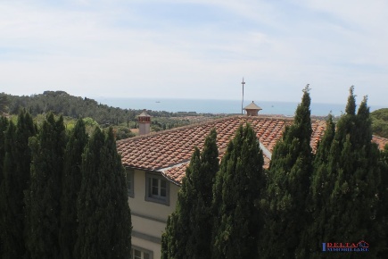 Foto Villa unifamiliare a Livorno di 140 m² con 9 locali in vendita