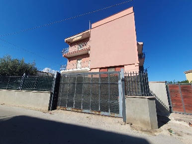 Foto Magazzino in Via Scicli, Siracusa Scala Greca - Neapolis di 147 m²