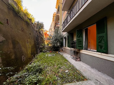 Foto Appartamento in Via Giuseppe Maria Saporiti, Genova Castelletto