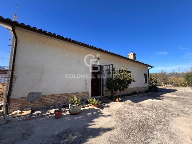 Foto Villa unifamiliare in Corso Primo Maggio, Scafa Centro di 136 m²