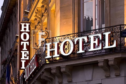 Foto Attività commerciale a Eraclea Eraclea Mare di 1500 m² con 40 locali