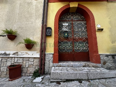 Foto Case semi ndipendenti in Via Umberto 1°, Grottolella di 98 m²