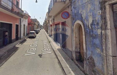 Foto Casa indipendente in Via Giovanni Battista Vaccarini, Riposto Centro