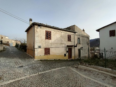 Foto Casa indipendente in VIA MARCANTONIO, Navelli Civitaretenga di 75 m²