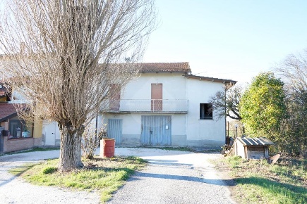 Foto Casa indipendente in Via Vito Schifani, Gubbio di 140 m² con 6 locali