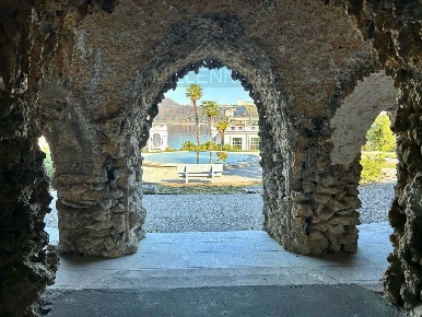 Foto Appartamento in san carlo, Arona Centro di 150 m² con 5 locali