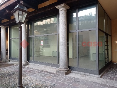 Foto Negozio in albertazzi, Verbania Pallanza Lago di 105 m² con 3 locali