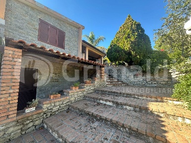 Foto Villa singola in Contrada SpartÃ  22, San Lorenzo di 600 m² in vendita
