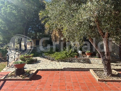 Foto Villa singola in Contrada SpartÃ  22, San Lorenzo di 600 m² in vendita