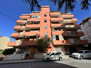 Foto Appartamento in Via CAIROLI - FONDACONUOVO 18, Centro di 130 m²