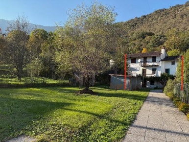 Foto Rustico a Polcenigo Centro di 135 m² con 7 locali in vendita