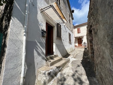 Foto Appartamento in Via MONOLOCALE a Poggio Lavarino 8, Terni di 30 m²