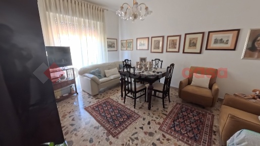 Foto Appartamento in Traversa de blasio di via sbarre inferiori 8, di 74 m²